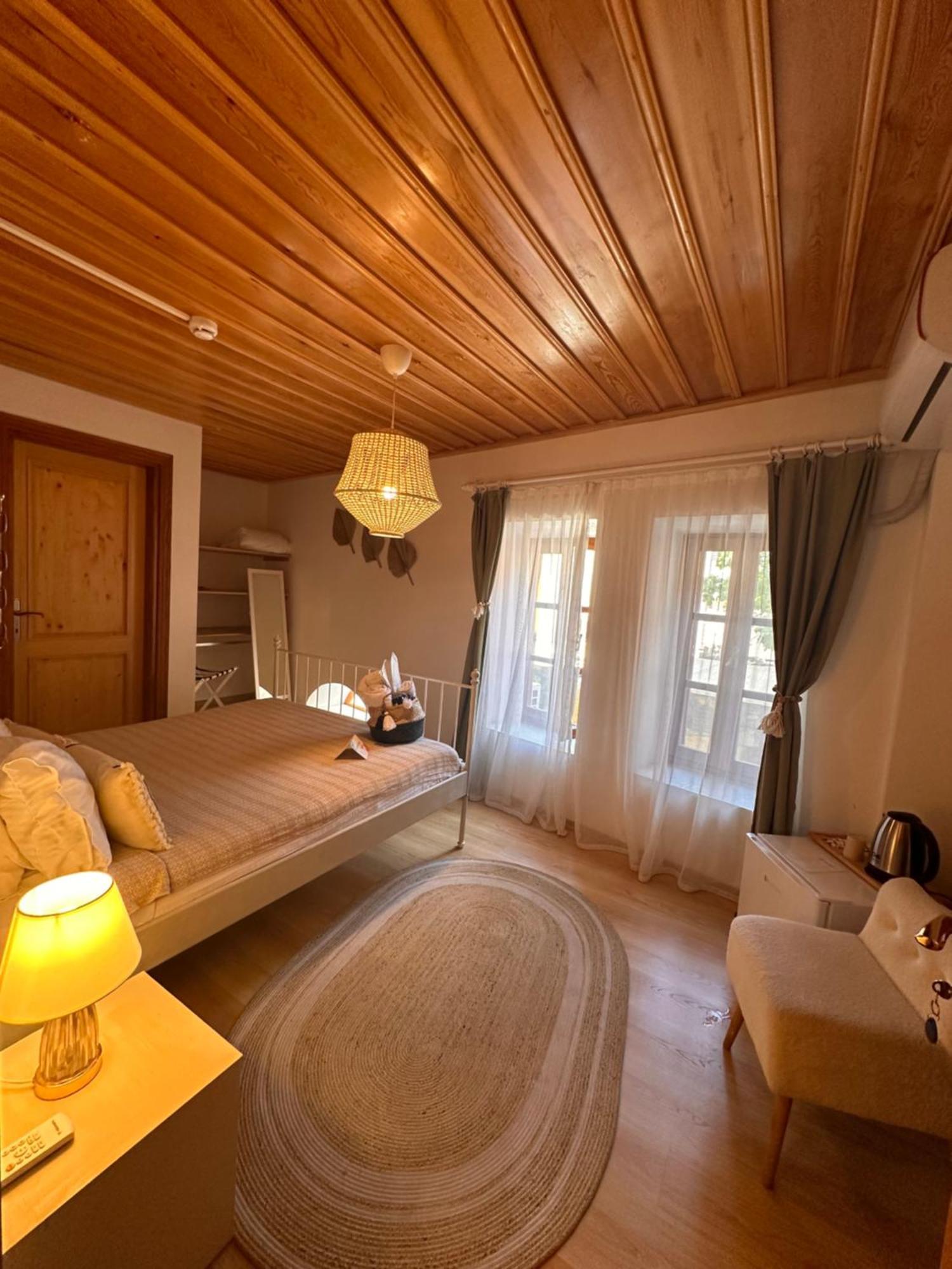 Hanole Guest House Ayvalı Exteriör bild