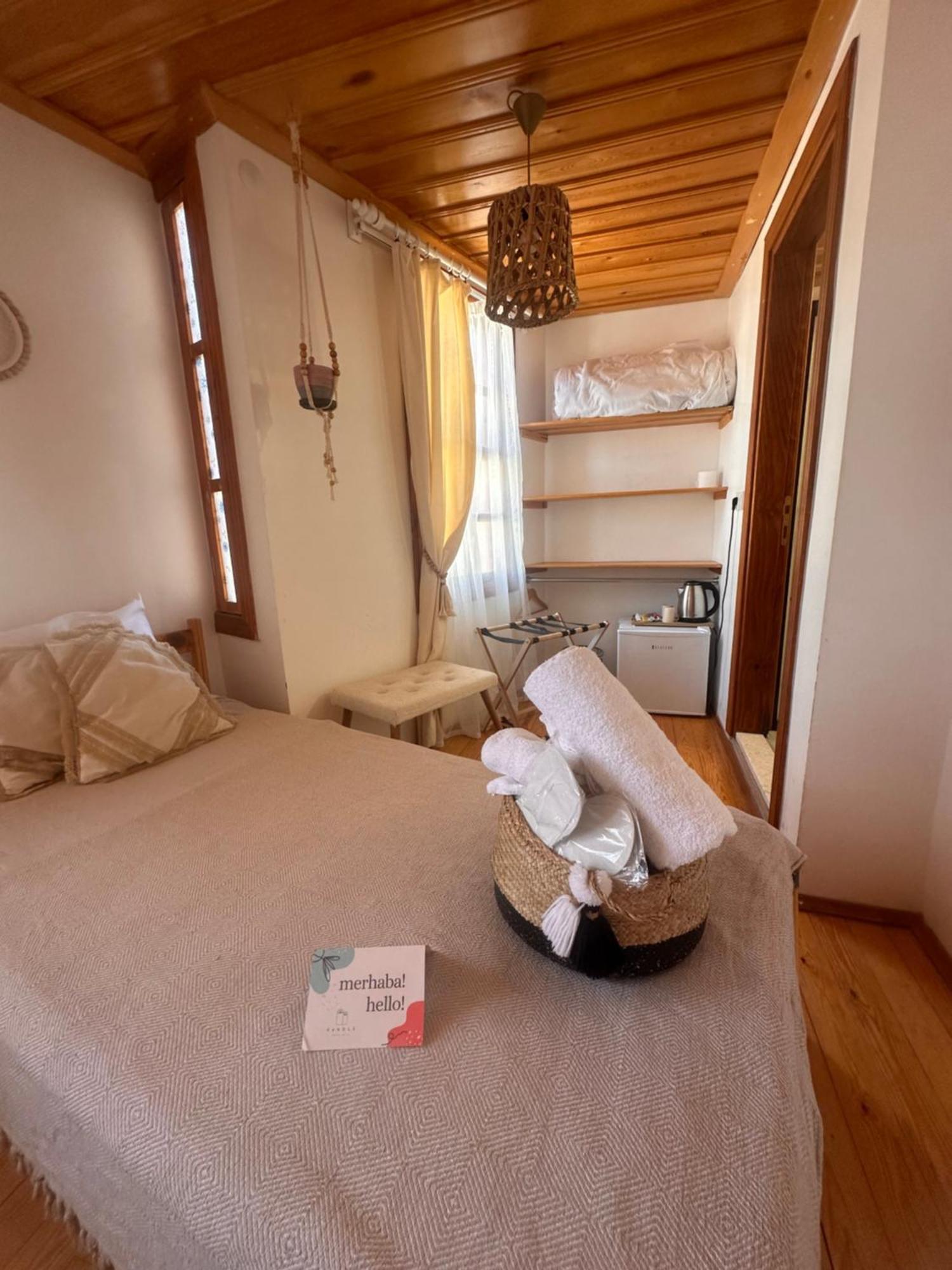 Hanole Guest House Ayvalı Exteriör bild